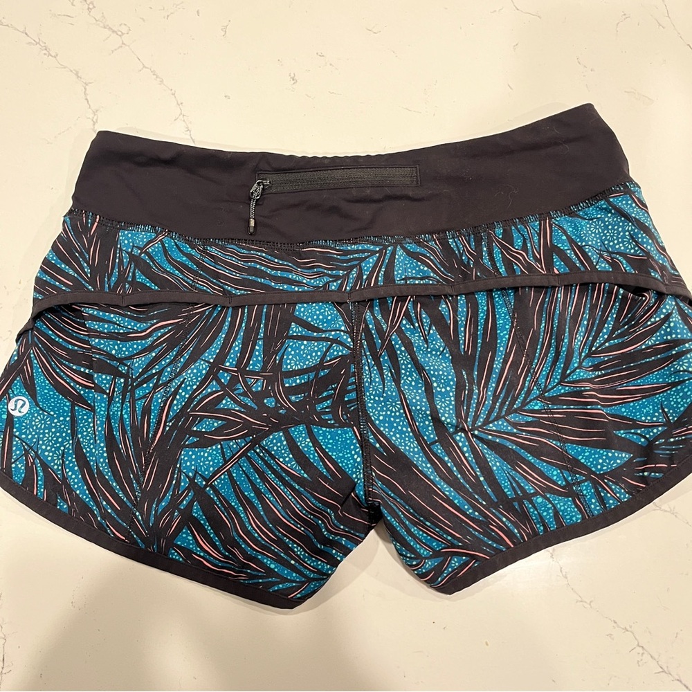 Set of 4 Lululemon Speed Up Running Shorts Size 6 - Picture 13 of 14